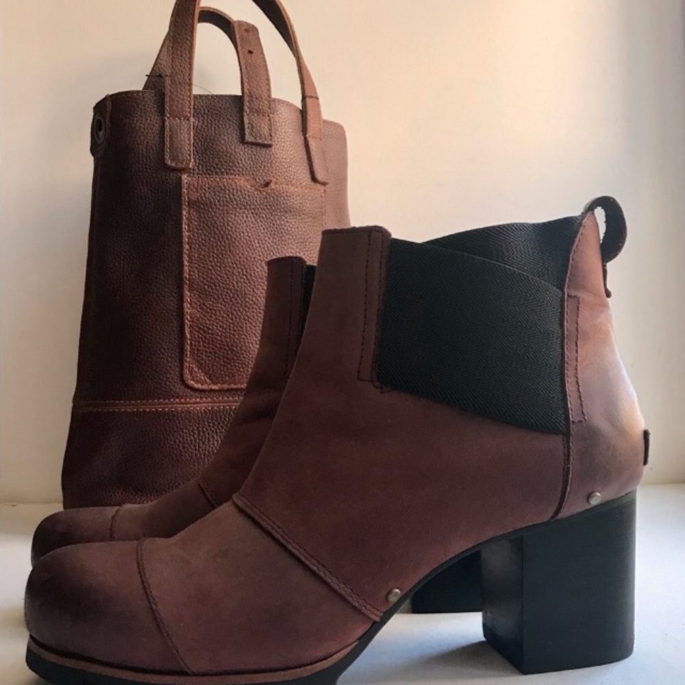 Sorel Boots S-10 Addington Chelsea Burgundy Heeled Ankle Booties - Picture 6 of 7